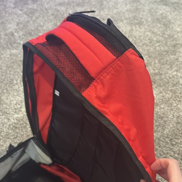 Multi-Use Backpack - Picture 7 of 9